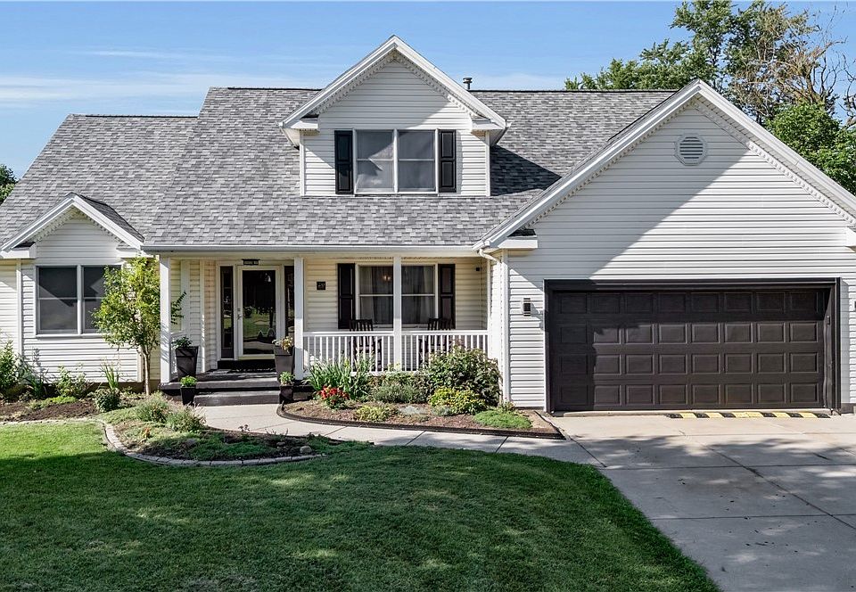 1st image of 20 Bonner Dr
