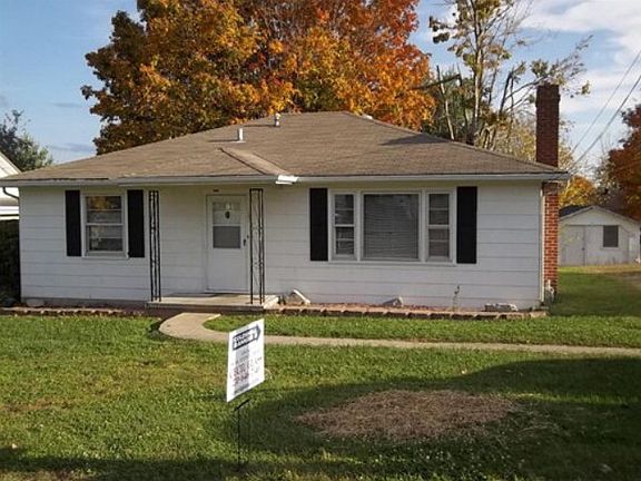 3rd image of 207 Marian Dr