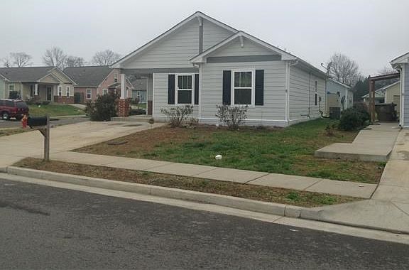 3rd image of 3044 Gwynnwood Dr