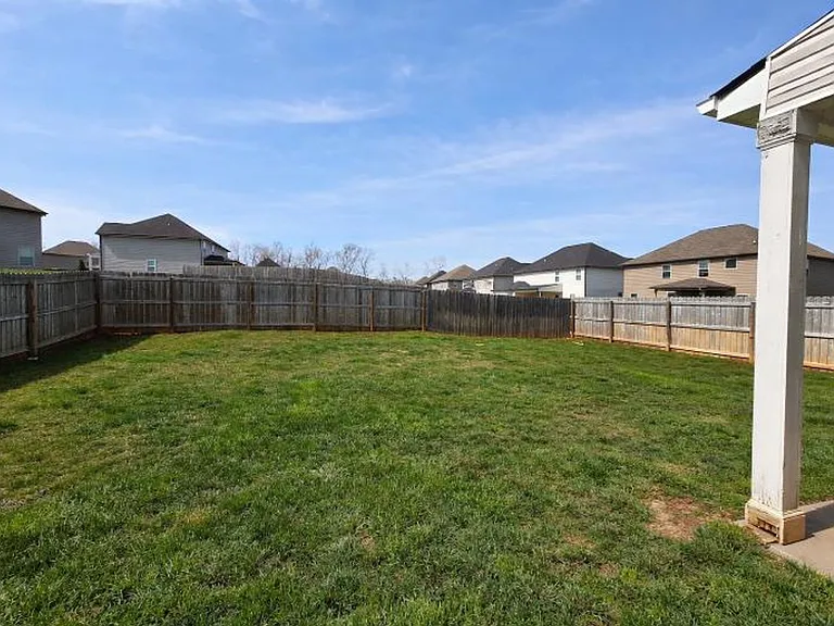 1233 Black Oak Cir — Photo 38