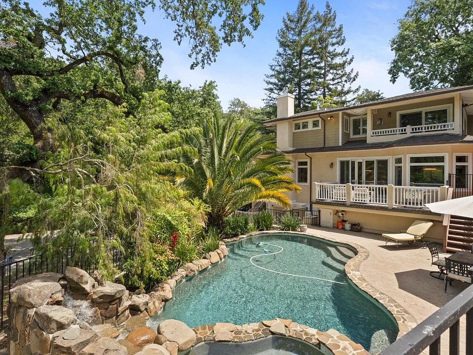1st image of 236 Ferndale Way