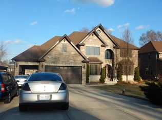 1N125 Ellis Ave, Carol Stream, IL 60188