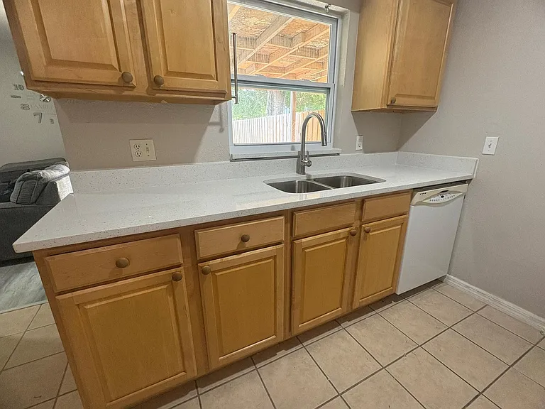 Park Manor Dr — Photo 11
