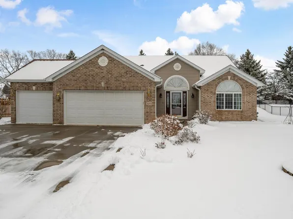 3690 Commonwealth Rd, Woodbury, MN 55125