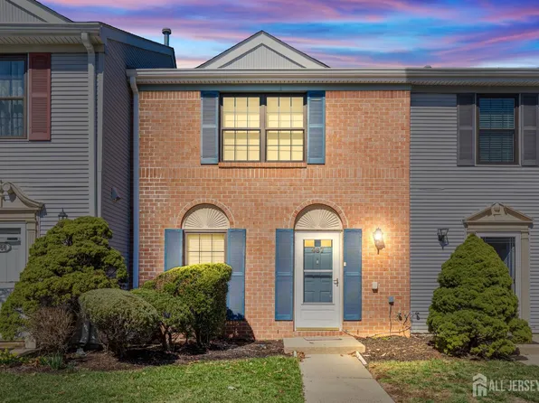 467 Andover Pl, East Brunswick, NJ 08816