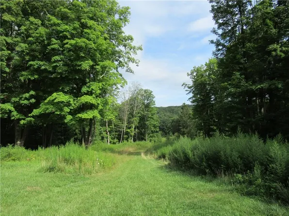 S Quaker Hill Road, Pawling, NY 12564