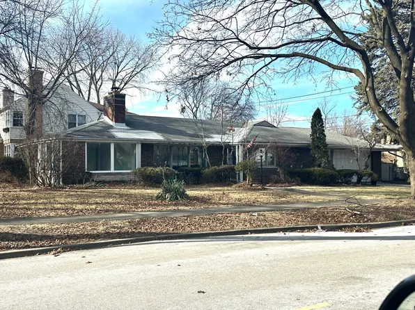 6900 Le Claire Ave, Skokie, IL 60077