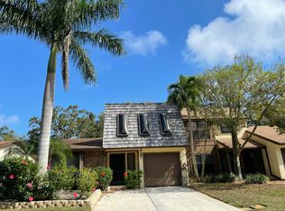 1094 Raintree Ct, Palm Beach Gardens, FL 33410