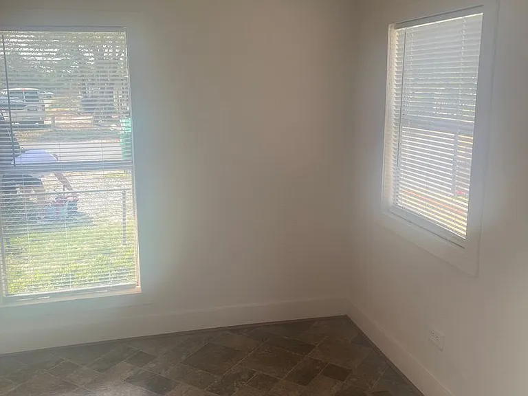 208 Spruce St #4 — Photo 3