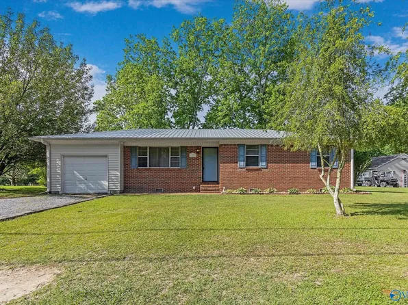 1213 12th Ave NW, Arab, AL 35016