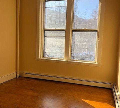 3rd image of 85 Market St APT 200