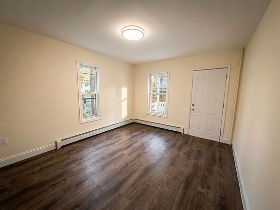 2nd image of 728 Ann St #728