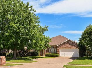 2001 Norwood Ln, Arlington, TX 76013