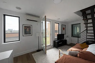 55 Stanhope Street, #4F