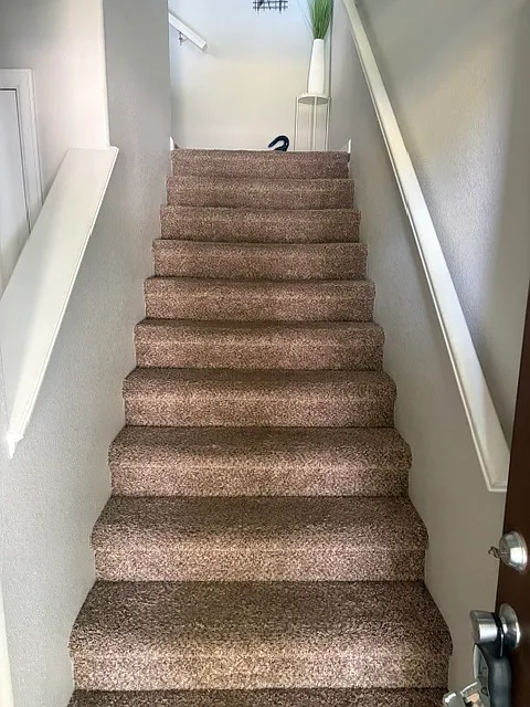 2 bed, 1047 sqft, $1,700 — Photo 4