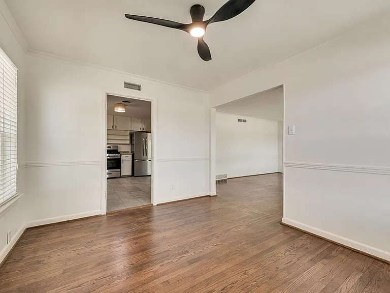 9506 Mercer Dr — Photo 9