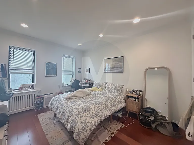 1061 1st Ave #3 — Photo 1