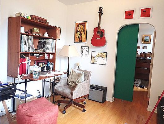 2nd image of 135 Carroll St APT 4