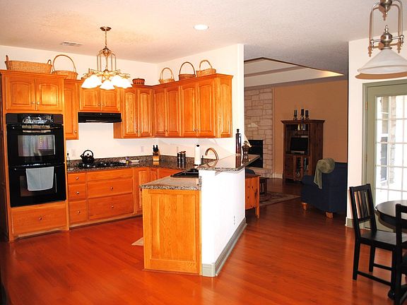 5th image of 602 Prickly Pear Ct