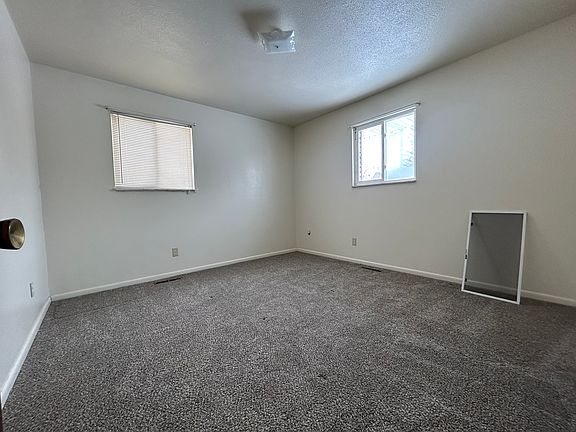 5th image of 20285 Walnut St #A