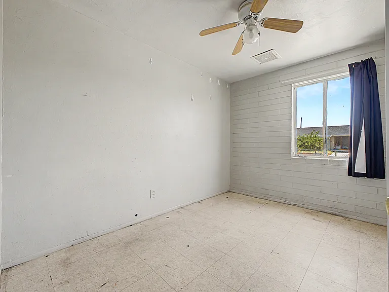 5828 N 63rd Dr — Photo 17