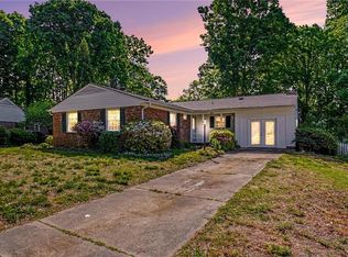 2321 Killarney Dr, Greensboro, NC 27406