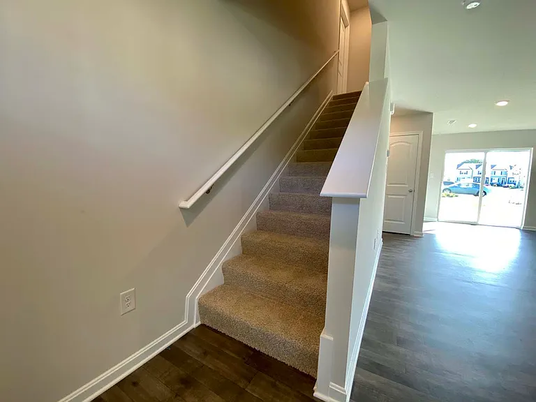407 Mardella Dr — Photo 16