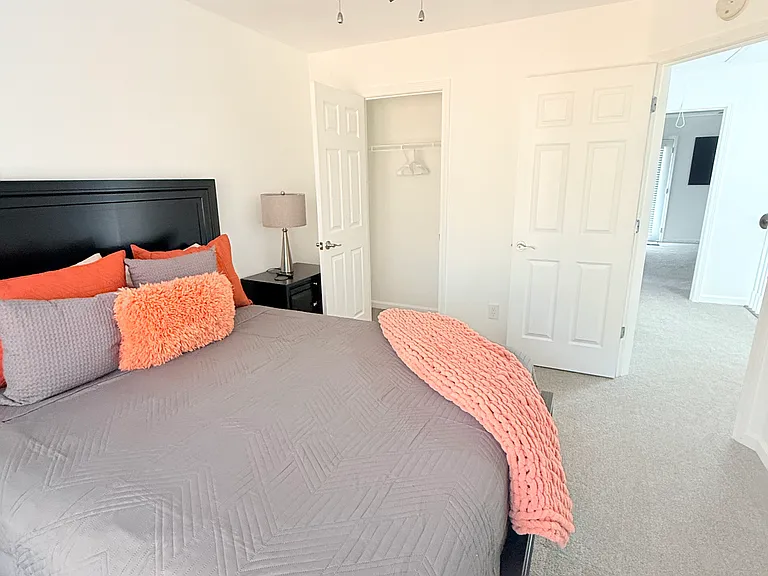 2395 Saint James Dr NW — Photo 16