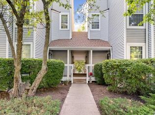 28 Cliff Dr, Englewood, NJ 07631