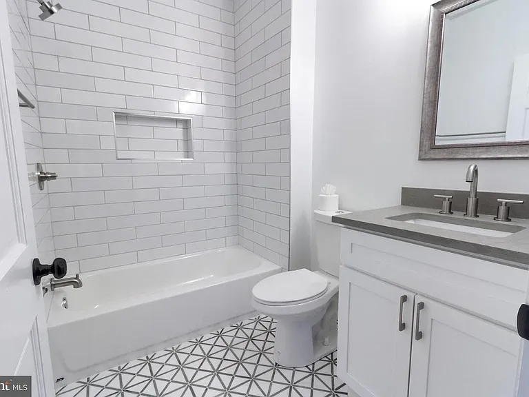 730 Newton Pl NW #1 — Photo 26