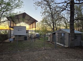 47 Harbor Dr, Checotah, OK 74426