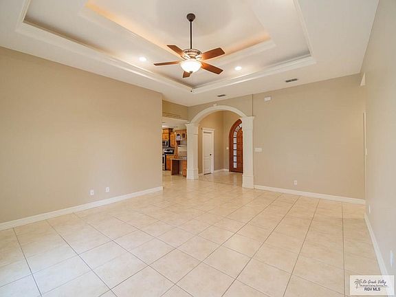 5th image of 2206 Gold Rush Cir