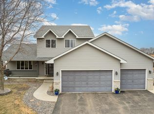 1301 Drake Cv, Mayer, MN 55360