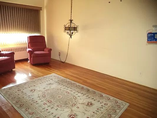 5th image of 225-15 113th Ave