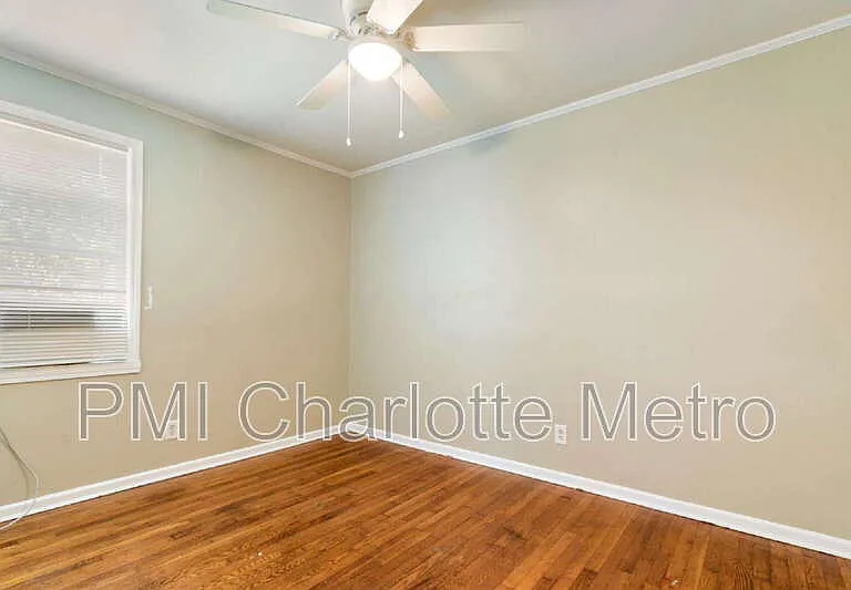 1733 Academy St — Photo 11