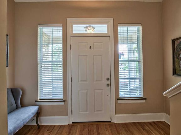 3rd image of 1651 Shadowmoss Ave