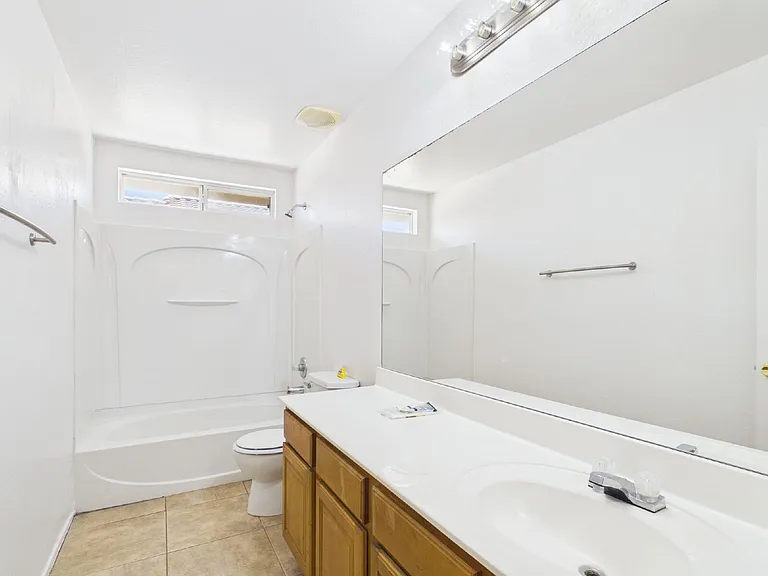 1661 W Harding Ave — Photo 23