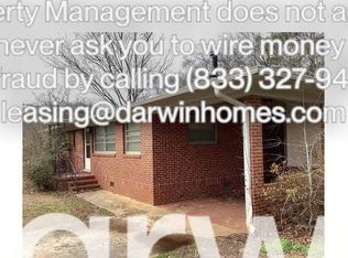 16 Woodlawn Ave, Hampton, GA 30228