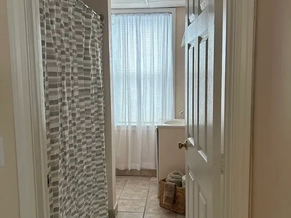 41 Spruce St APT 1, Providence, RI 02903