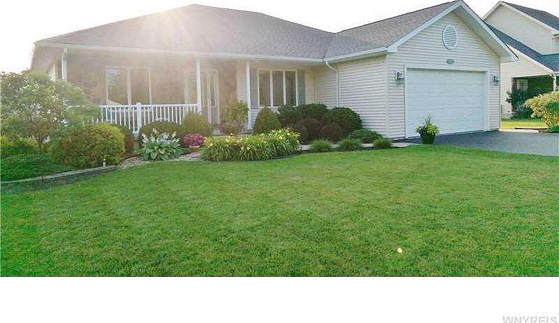 2nd image of 6212 Hoover Rd