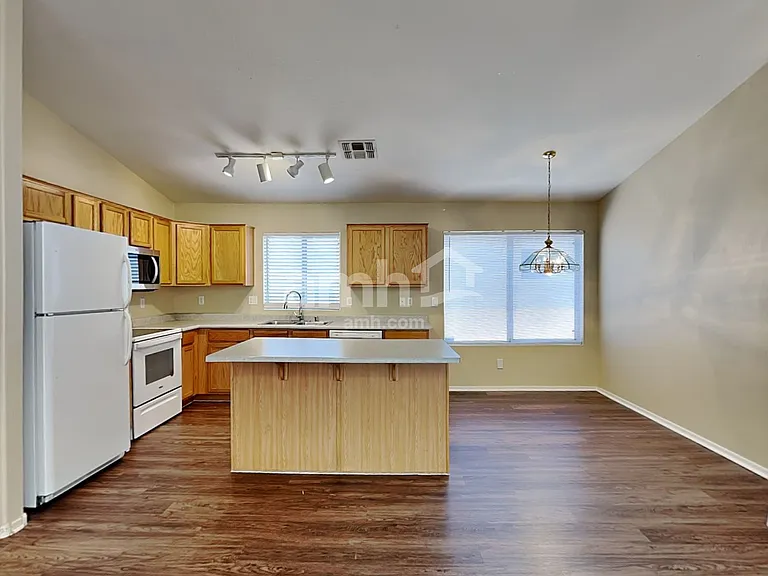 4509 E Windsong Dr — Photo 6
