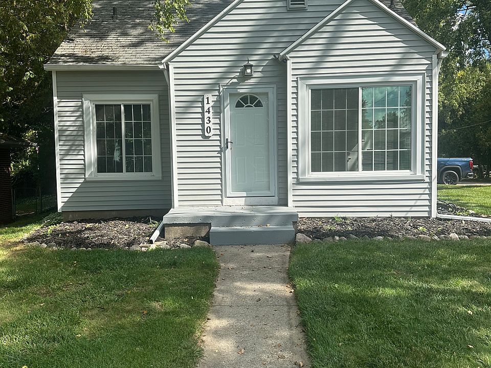 1st image of 1430 Derby Dr NW