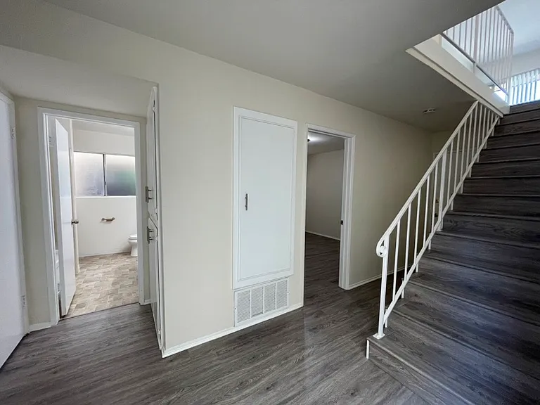 840 3rd St — Photo 2