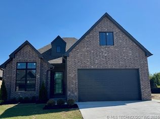 3707 W Laredo Pl, Broken Arrow, OK 74012