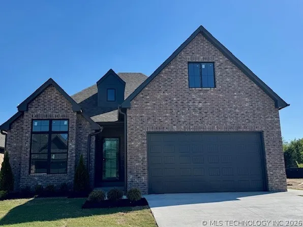 3707 W Laredo Pl, Broken Arrow, OK 74012