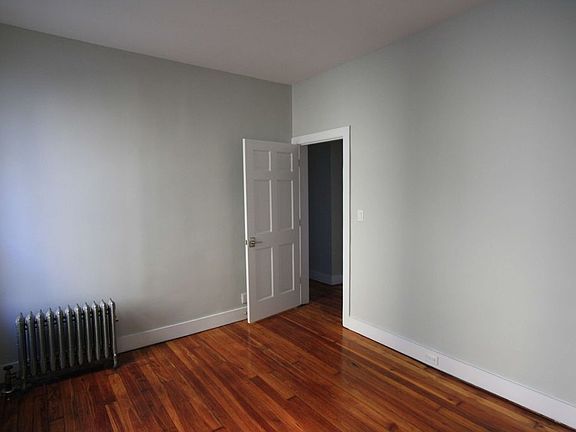 2nd image of 1041 Rogers Ave APT 3R