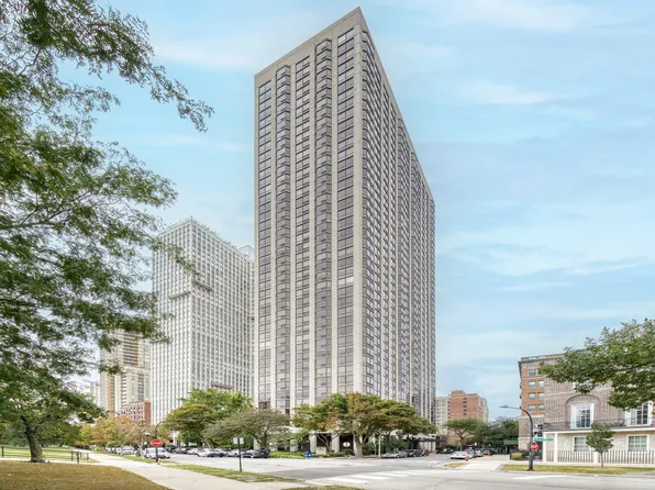 2650 N Lakeview Ave APT 1201, Chicago, IL 60614