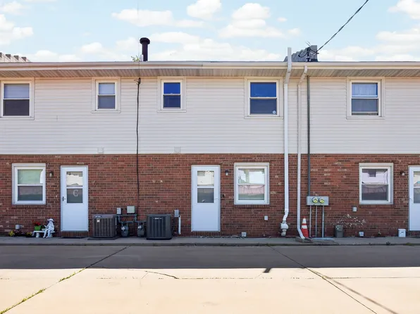 105 E Lincoln St APT D, Normal, IL 61761