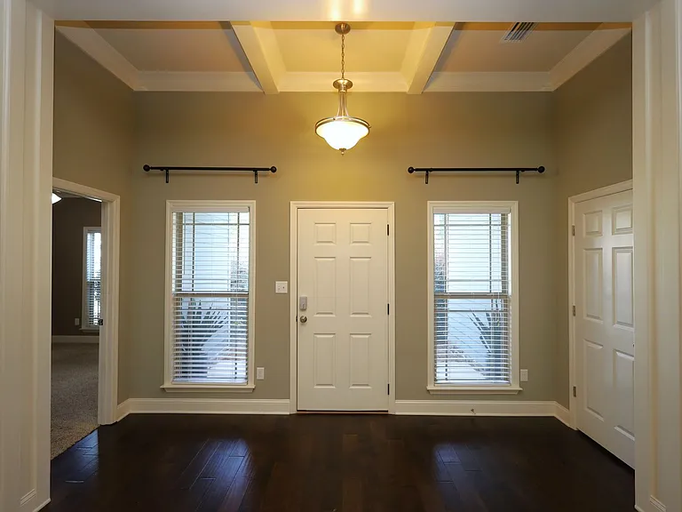 4634 Amelia Cir — Photo 3