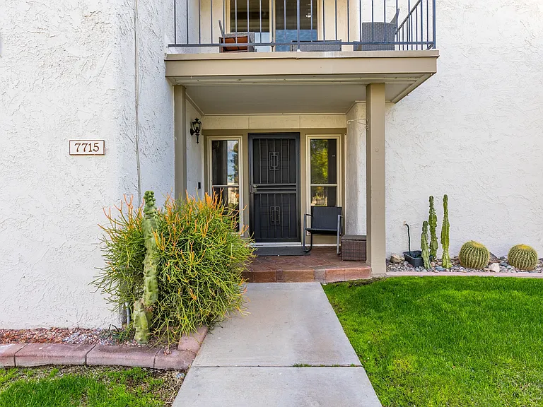 7715 E Vernon Ave #1 — Photo 34